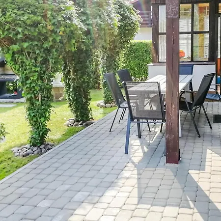 Ferienhaus 5 Bedroom Pet Friendly In