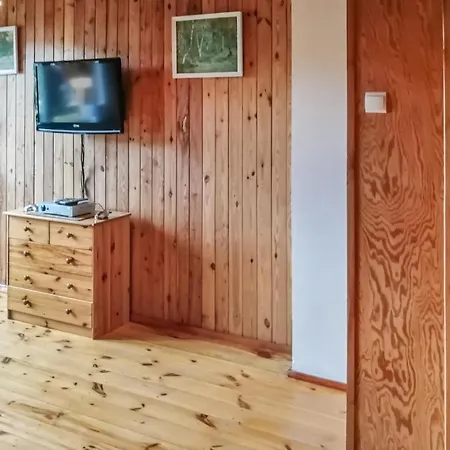 5 Bedroom Pet Friendly In *